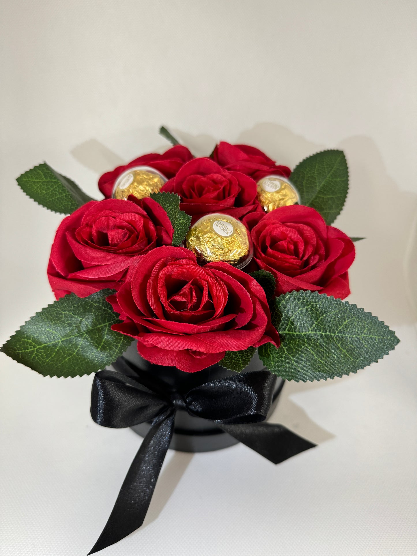 Valentines Hat Box Roses