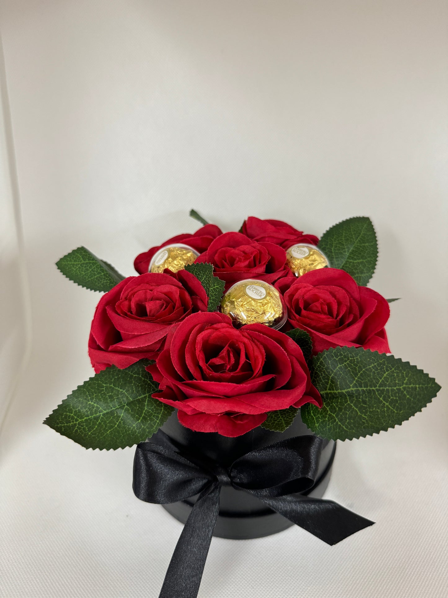 Valentines Hat Box Roses
