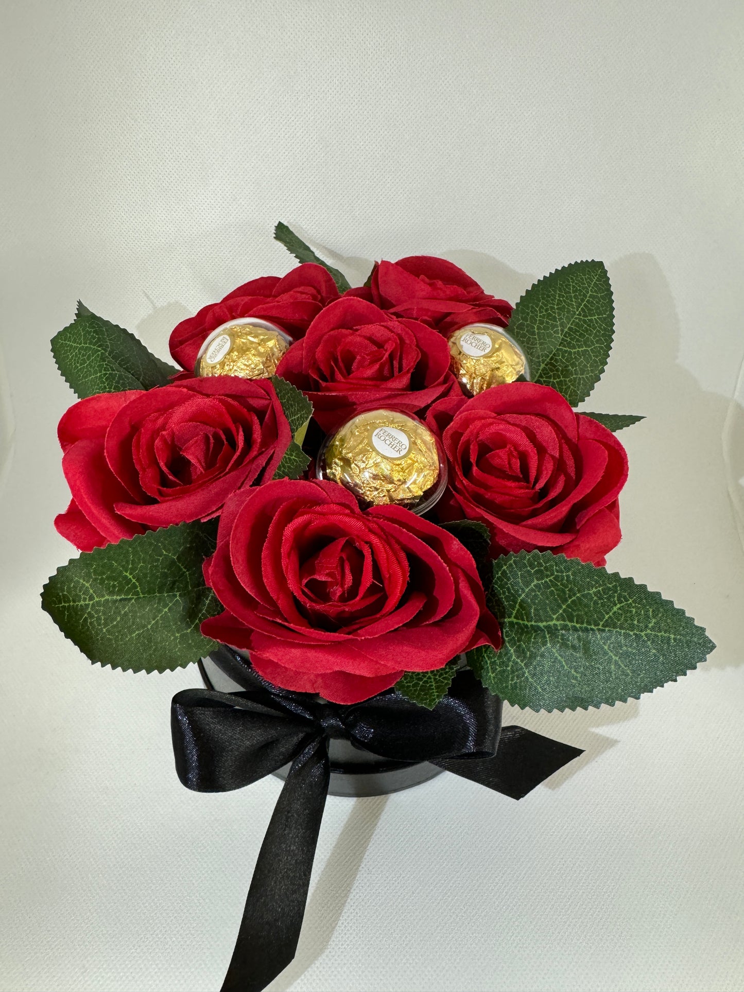 Valentines Hat Box Roses