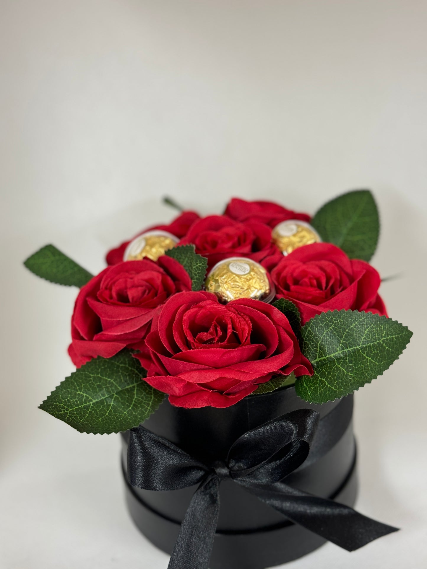 Valentines Hat Box Roses